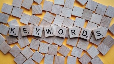 Menulis Artikel SEO Dengan Keyword Stuffing? Bahaya!