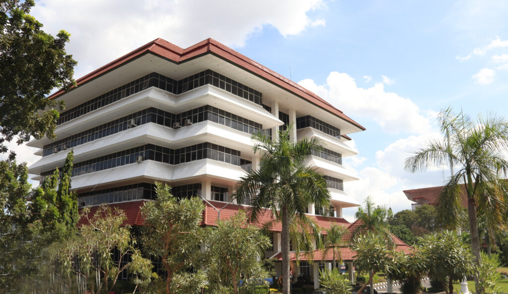 universitas di Yogyakarta